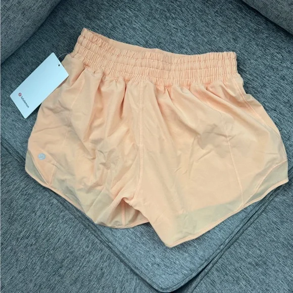 Lululemon Hotty Hot Shorts 4” - Picture 2 of 4